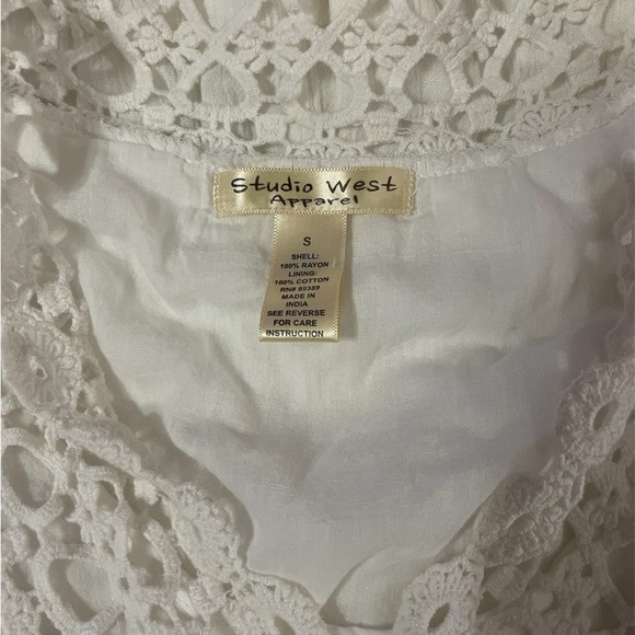 2 FOR 1 DRESSES SIZE 6 SEE DESCRIPTION - Picture 6 of 6